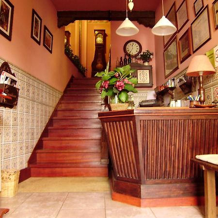 Escuder Apartamentos Turisticos Ribadeo Ngoại thất bức ảnh