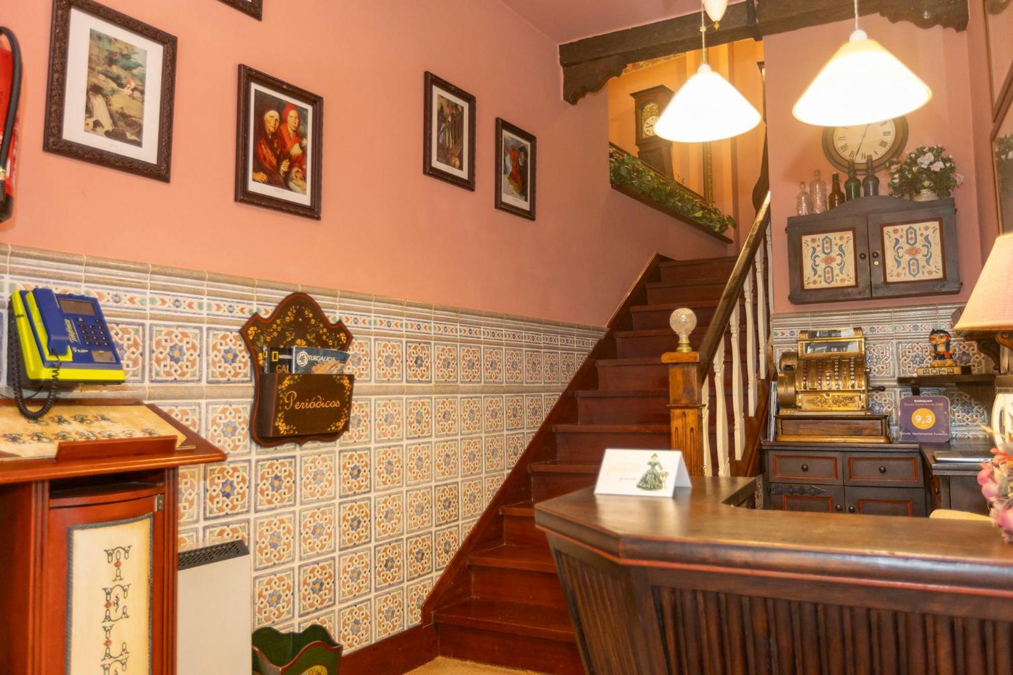 Escuder Apartamentos Turisticos Ribadeo Ngoại thất bức ảnh