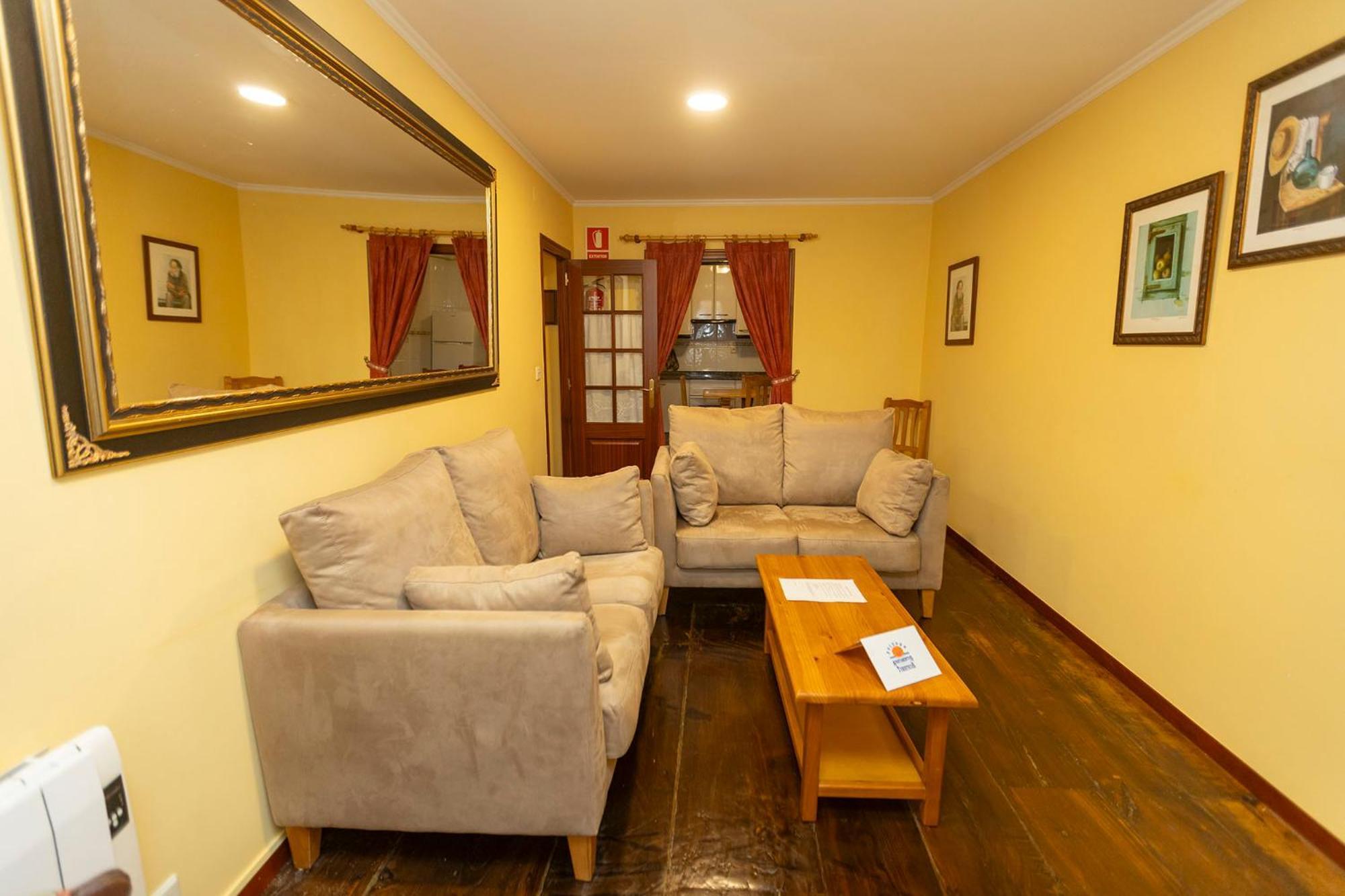 Escuder Apartamentos Turisticos Ribadeo Ngoại thất bức ảnh