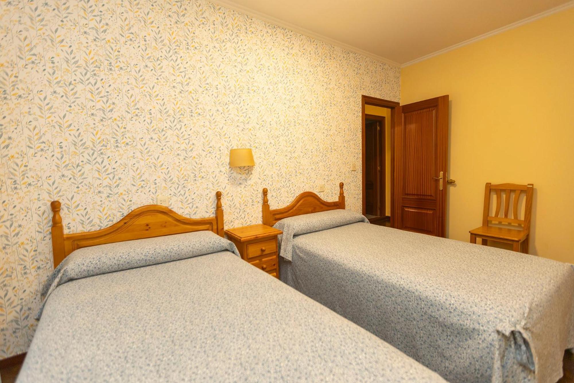 Escuder Apartamentos Turisticos Ribadeo Ngoại thất bức ảnh
