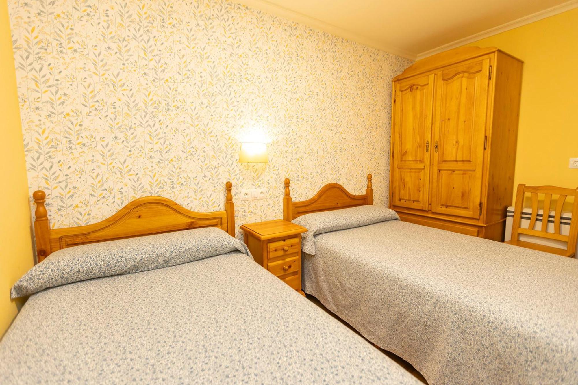 Escuder Apartamentos Turisticos Ribadeo Ngoại thất bức ảnh