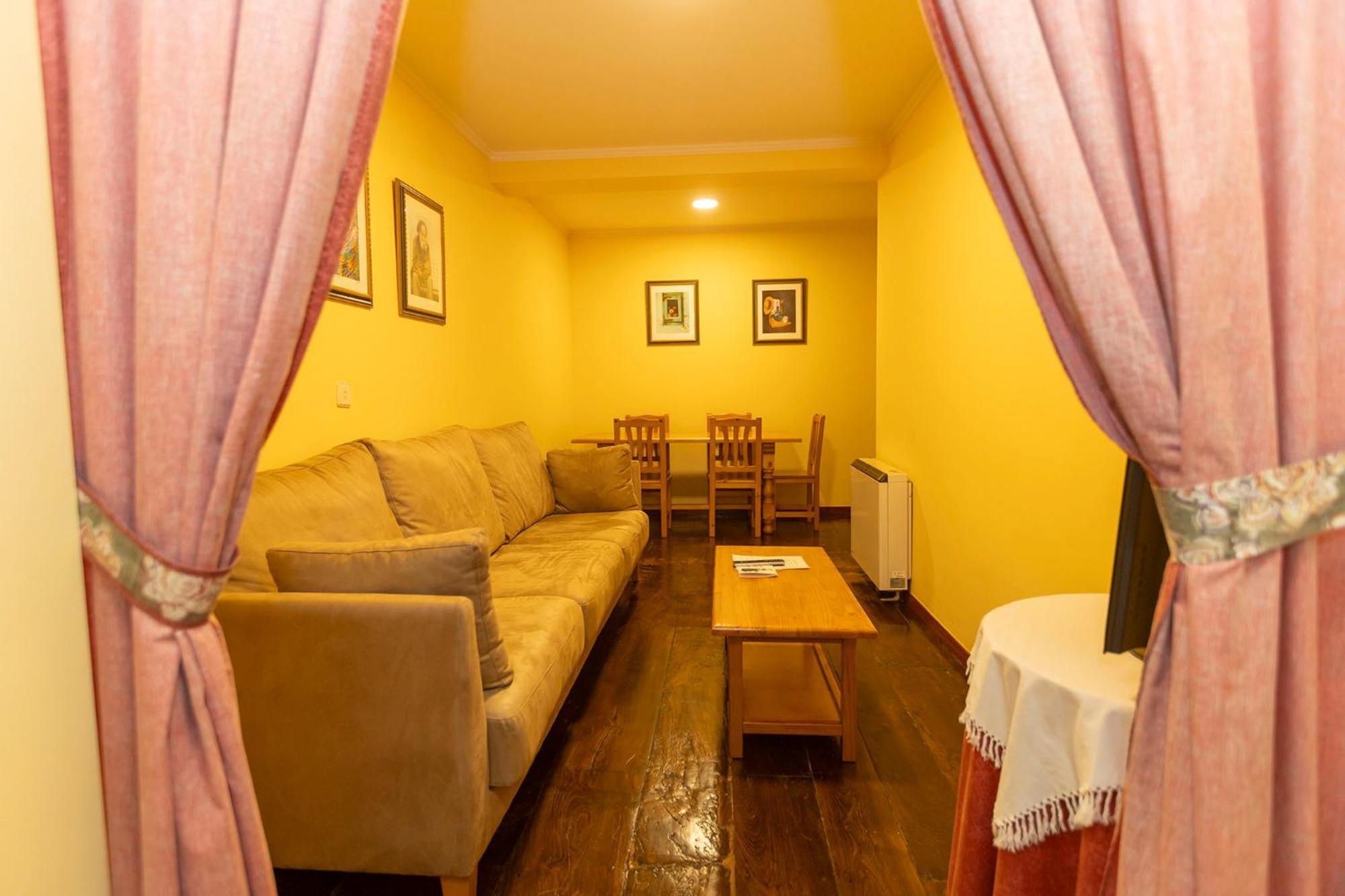 Escuder Apartamentos Turisticos Ribadeo Ngoại thất bức ảnh