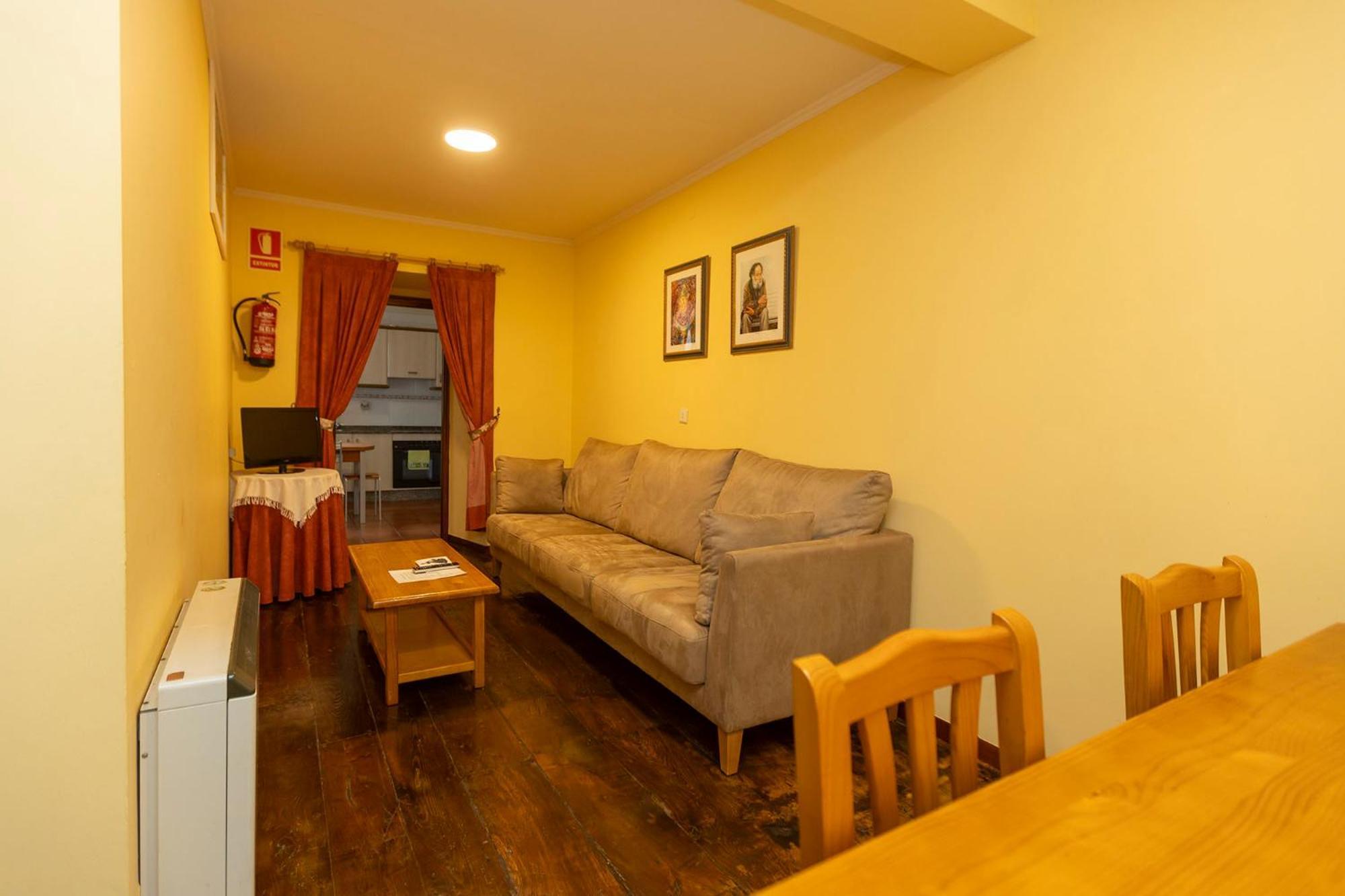 Escuder Apartamentos Turisticos Ribadeo Ngoại thất bức ảnh