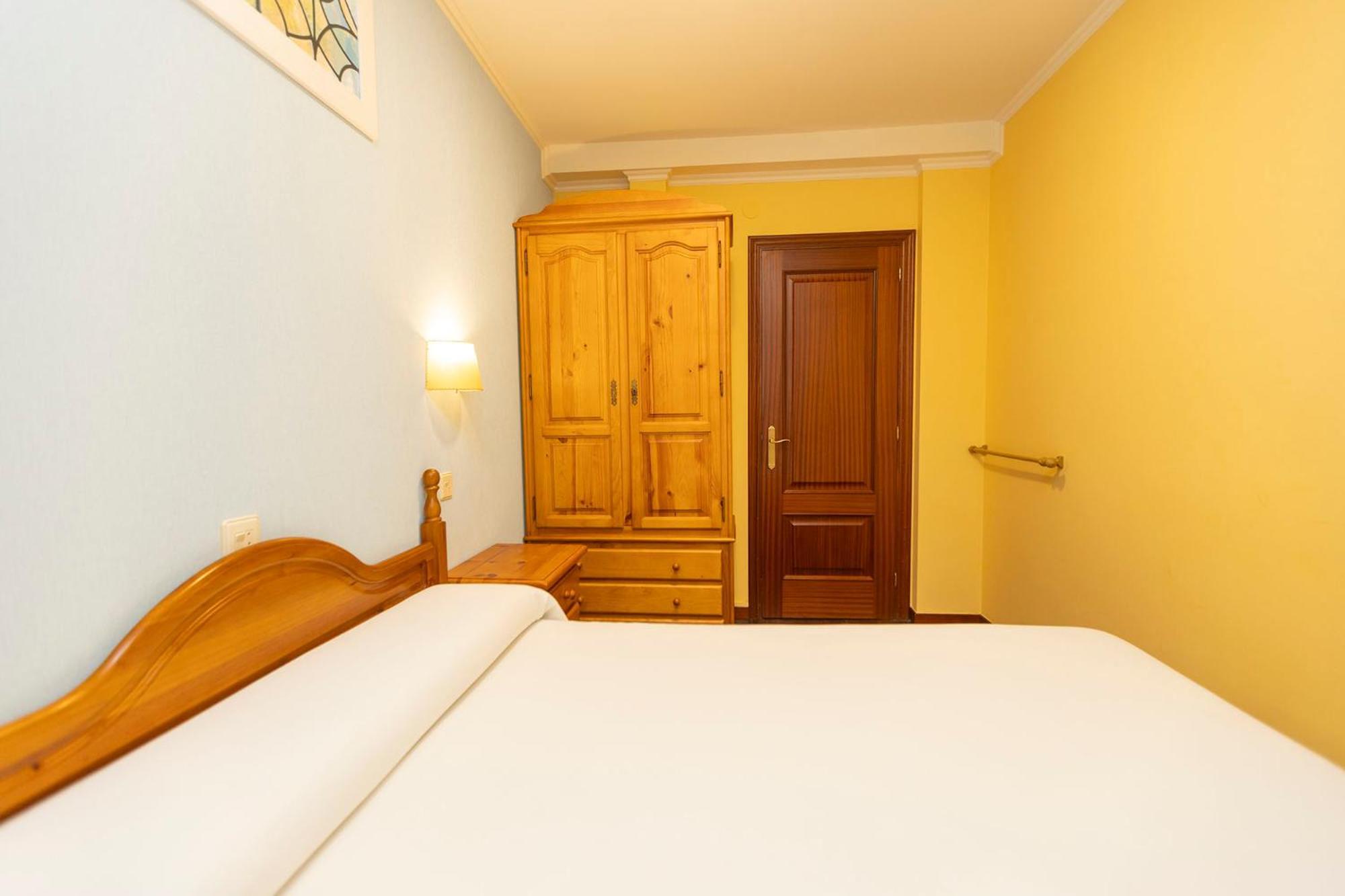 Escuder Apartamentos Turisticos Ribadeo Ngoại thất bức ảnh