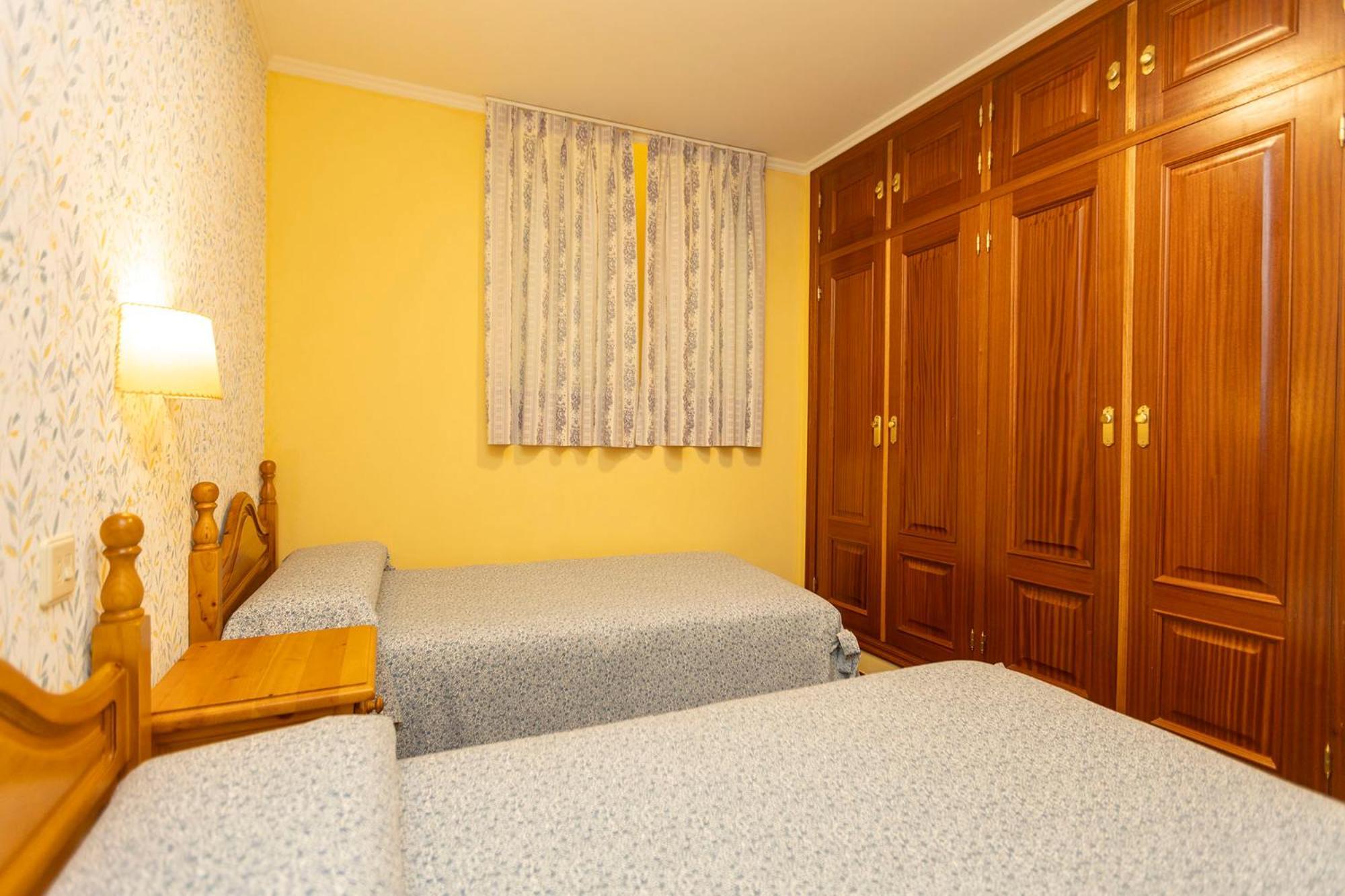 Escuder Apartamentos Turisticos Ribadeo Ngoại thất bức ảnh