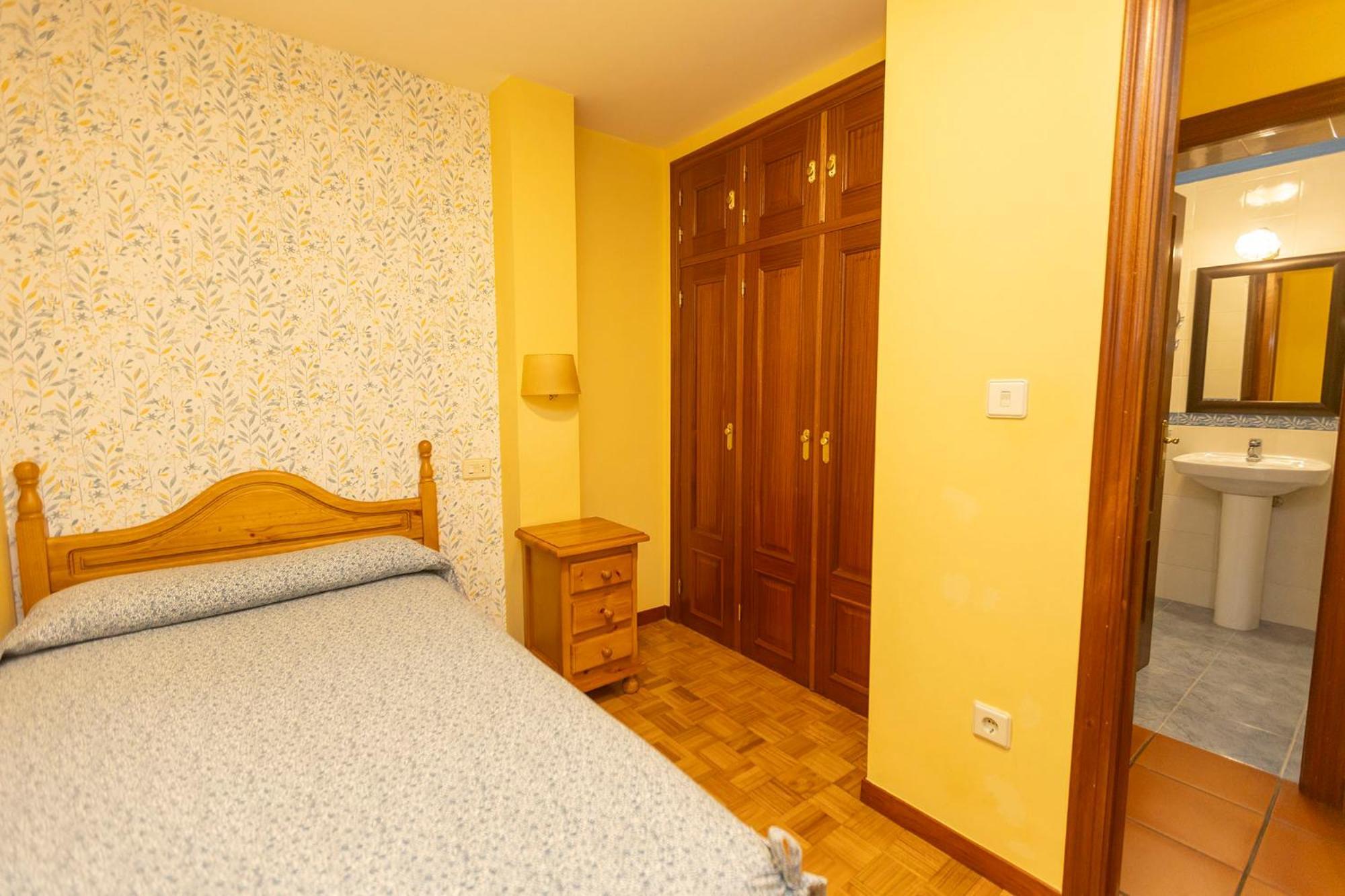 Escuder Apartamentos Turisticos Ribadeo Ngoại thất bức ảnh